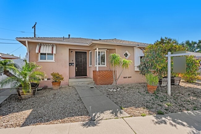 property at 5622 Easton Ave