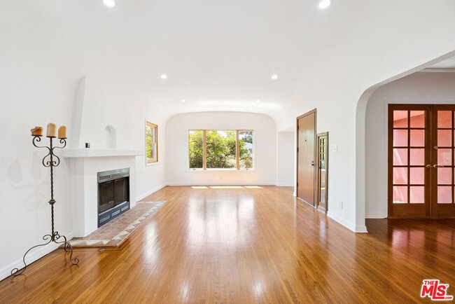 property at 11819 Juniette St