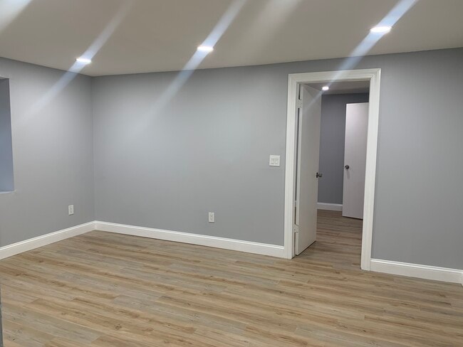 368 Colonial Ave in Waterbury, CT - Building Photo - Building Photo