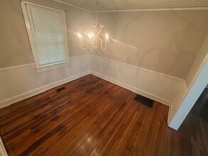 109 Waverly Way in Lagrange, GA - Building Photo - Building Photo