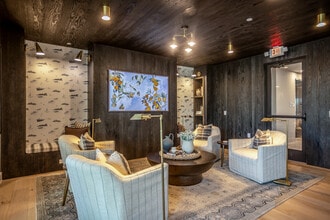 The Olsen in Garland, TX - Foto de edificio - Interior Photo