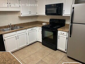 9 Hidden Cove Cir in Valparaiso, FL - Building Photo - Building Photo