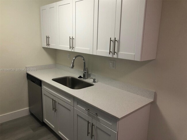 property at 10748 N Kendall Dr