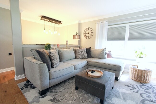 1555 Saint Joseph Cir in St. Joseph, MI - Building Photo - Building Photo