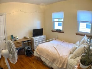 830 Parker St in Boston, MA - Foto de edificio - Building Photo