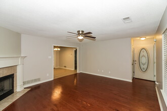 3412 Pendulum Dr E in Hernando, MS - Building Photo - Building Photo