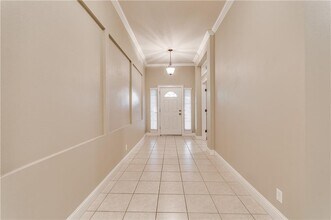 9512 Hopeland Dr in Austin, TX - Building Photo - Building Photo