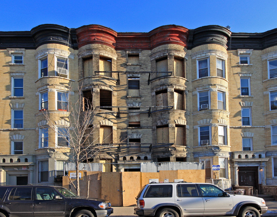 469 Park Pl in Brooklyn, NY - Building Photo