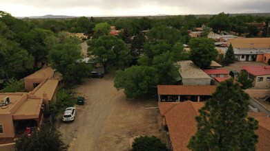 111-113 Elidio Ln in Taos, NM - Building Photo - Building Photo