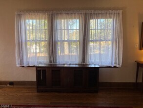 211 Washington St in Franklin Lakes, NJ - Building Photo - Building Photo