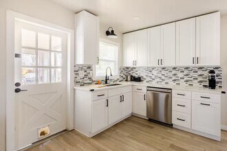 1134 N Foote Ave in Colorado Springs, CO - Foto de edificio - Building Photo