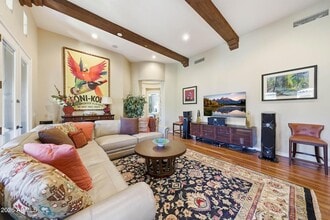 8891 E Mountain Spring Rd in Scottsdale, AZ - Building Photo - Building Photo