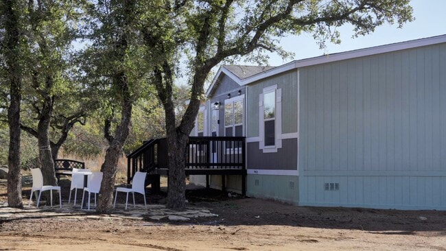 property at 811 Yucca Dr