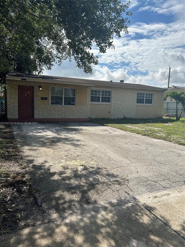 property at 1221 N 72nd Ave