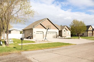 561 Twisted Willow in Rexburg, ID - Building Photo - Building Photo