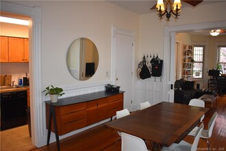 127 Dwight St in New Haven, CT - Building Photo - Building Photo