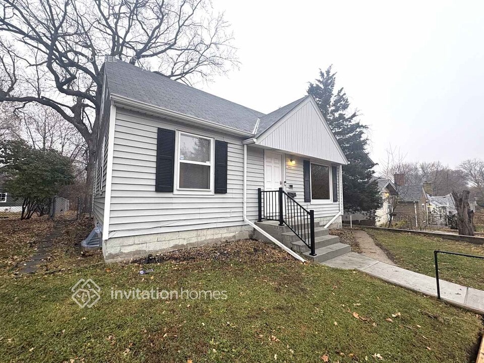 5513 27th Ave S in Minneapolis, MN - Foto de edificio