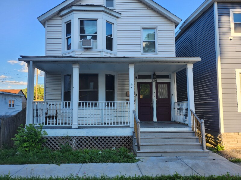 386 3rd Ave in Troy, NY - Building Photo