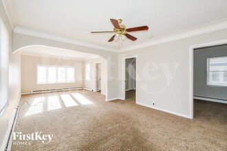 577 Washington Park in Waukegan, IL - Building Photo - Building Photo
