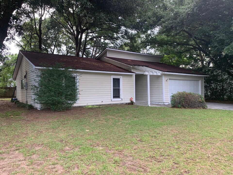 46 Held Cir in Charleston, SC - Building Photo