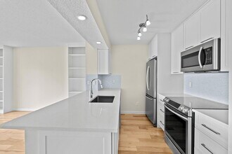 286 Cypress Point Dr in Palm Beach Gardens, FL - Building Photo - Building Photo