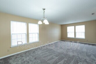10804 Timothy Ln in Indianapolis, IN - Building Photo - Building Photo