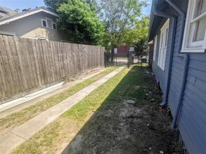 813 Henderson St in Houston, TX - Building Photo - Building Photo