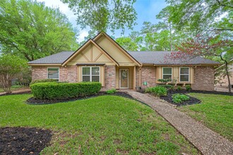 2119 Riverlawn Dr in Humble, TX - Building Photo - Building Photo
