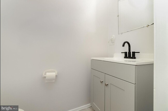 property at 2722 Buxton Ct