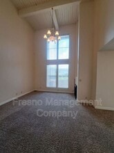 4919 N Millbrook Ave in Fresno, CA - Building Photo - Building Photo
