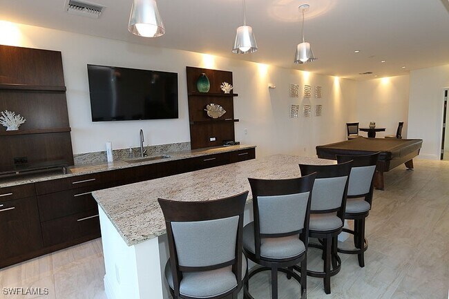 property at 3443 Gulf Shore Blvd N