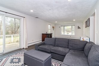 24 Homeward Ln in Natick, MA - Building Photo - Building Photo