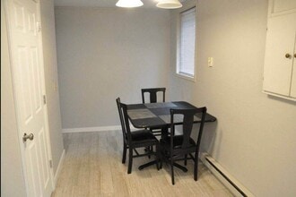 324 7th Ave S, Unit Unit # 2 in Brookings, SD - Foto de edificio - Building Photo