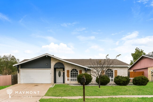 property at 305 Pebblebrook St