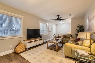 6108 Calmar Cove in Austin, TX - Building Photo