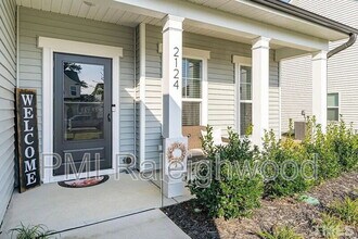 2124 Fox Chapel Pl in Fuquay Varina, NC - Building Photo - Building Photo
