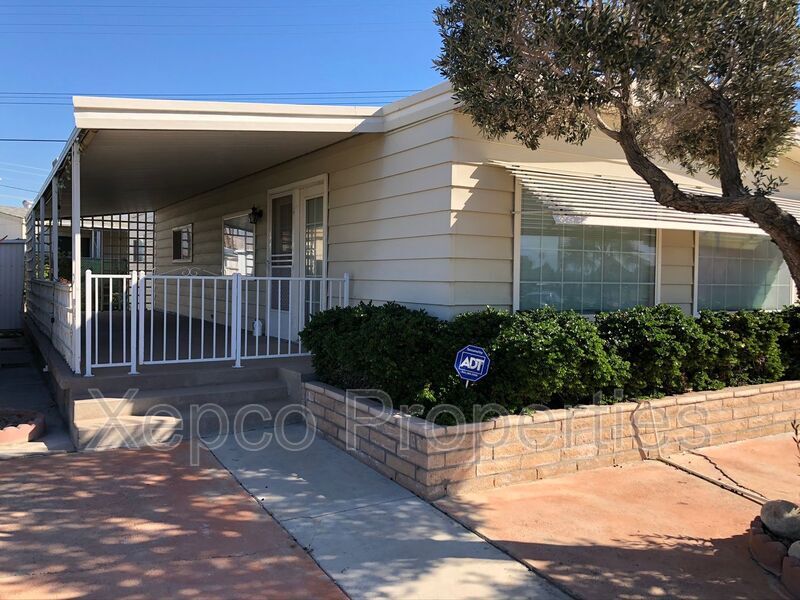 32100 San Miguelito Dr in Thousand Palms, CA - Building Photo