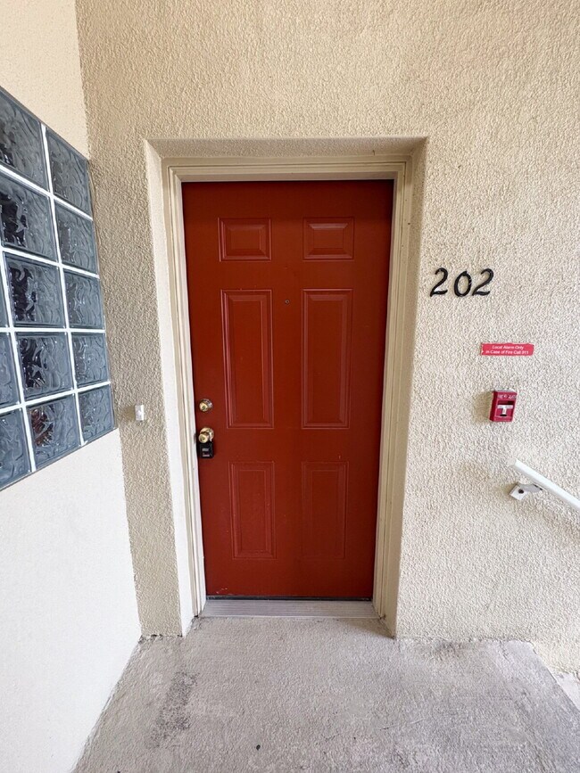 6019 Portsdale Pl-Unit -202 in Riverview, FL - Building Photo - Building Photo