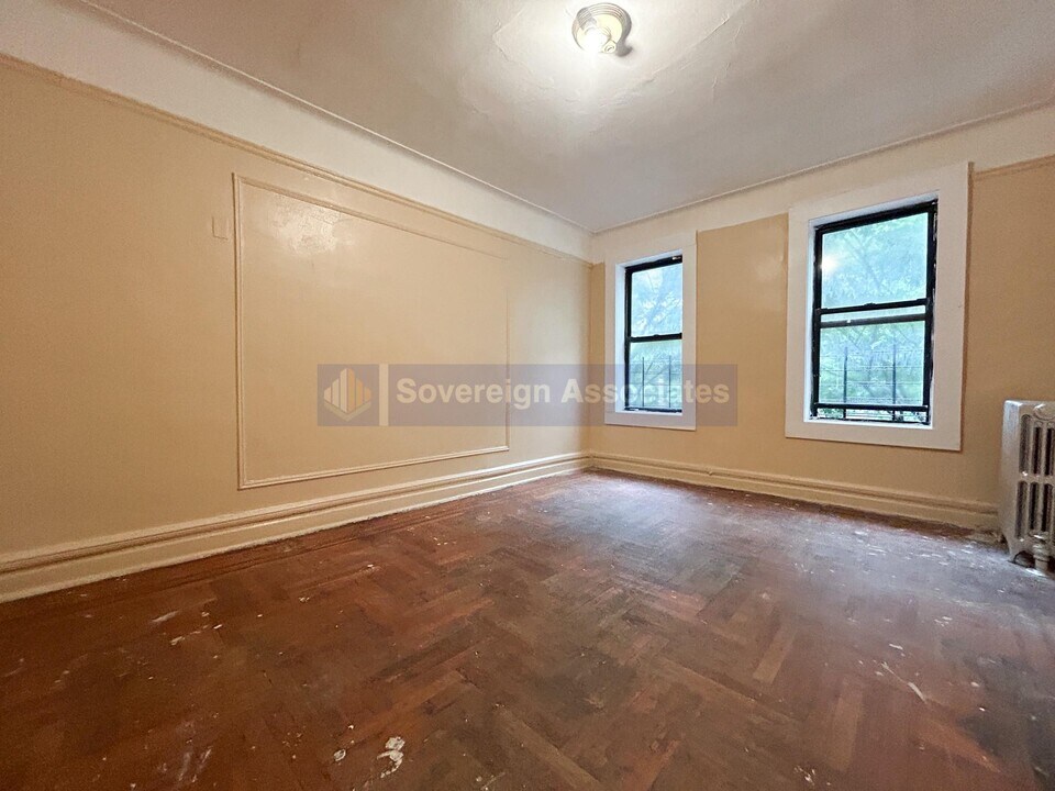2507 Cruger Ave-Unit -12S in Bronx, NY - Building Photo