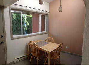 2802 SE 67th Ave in Portland, OR - Building Photo - Building Photo