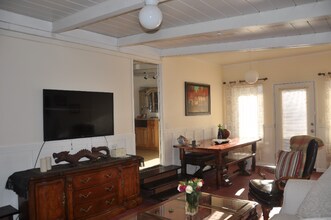 934 E Duane Ave in Sunnyvale, CA - Building Photo - Building Photo