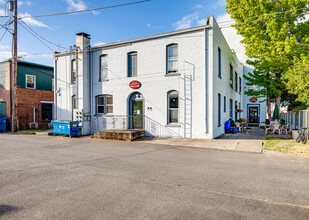 134 NW E St in Grants Pass, OR - Building Photo - Building Photo