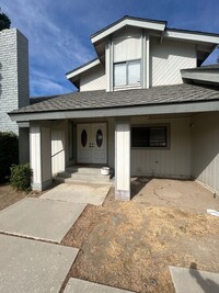 7109 Outingdale Dr in Bakersfield, CA - Building Photo - Building Photo