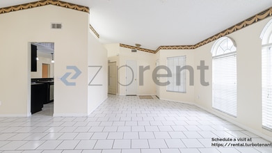 180 Parkview Dr in Palm Coast, FL - Building Photo - Building Photo