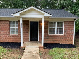 113 Ridge Ave in Cherryville, NC - Building Photo