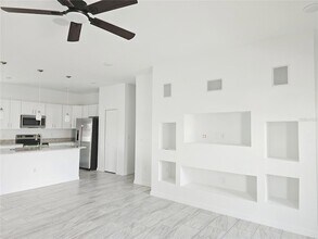 39 Catalina Ct in Poinciana, FL - Building Photo - Building Photo