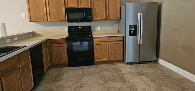 419 Martigues Dr in Kissimmee, FL - Building Photo - Building Photo