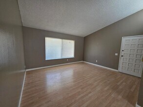 2350 Osbun Rd in San Bernardino, CA - Building Photo - Building Photo