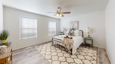 Jackson Heights Townhomes in Wichita, KS - Foto de edificio - Building Photo