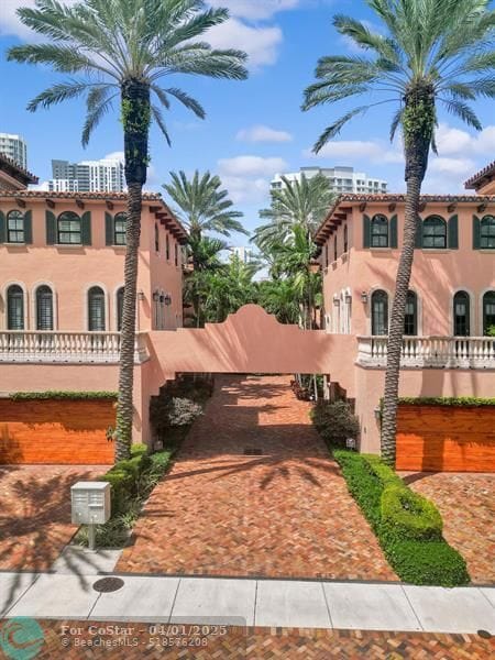 31 SE 10th Ave in Fort Lauderdale, FL - Building Photo - Building Photo